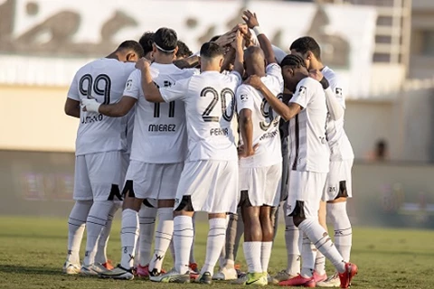 بمشاركة النني.. الجزيرة يفوز على البطائح بالدوري الإماراتي (فيديو)